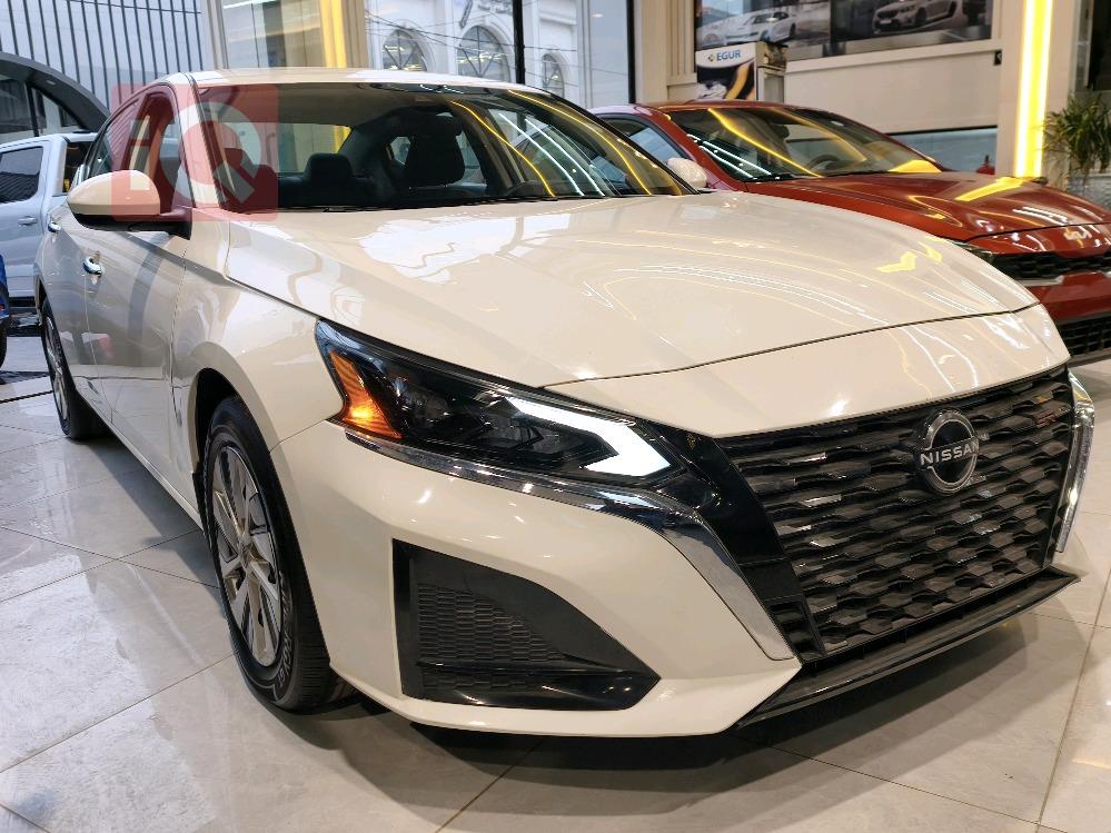 نیسان ئەلتیما